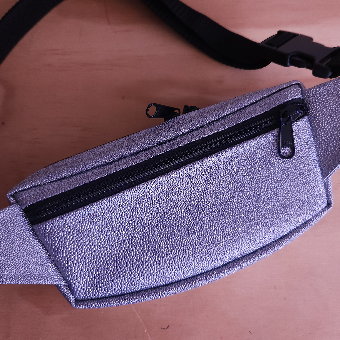 Banano Luna Plateado cuerina 4