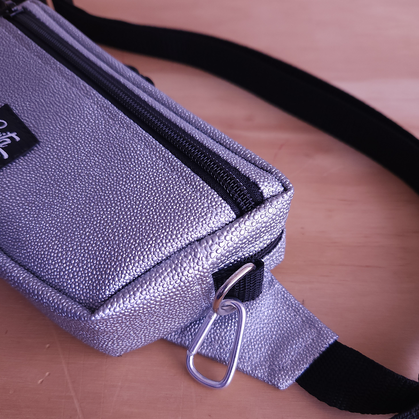 Banano Luna Plateado cuerina