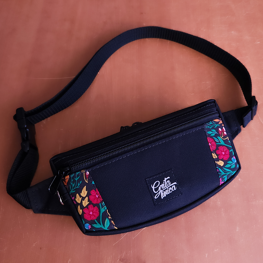 Banano Luna Flores rojas 1 1