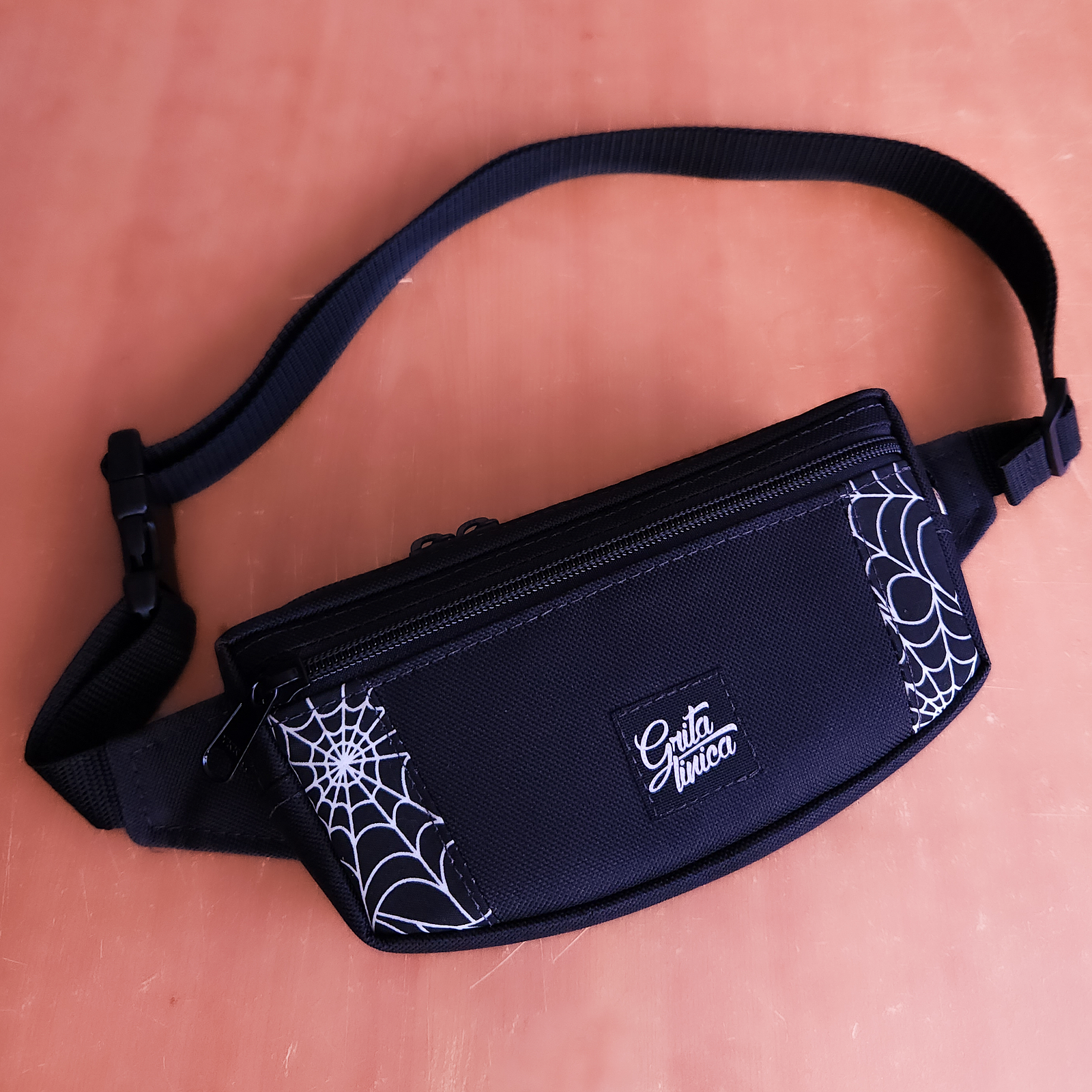 Banano Luna Telarañas 