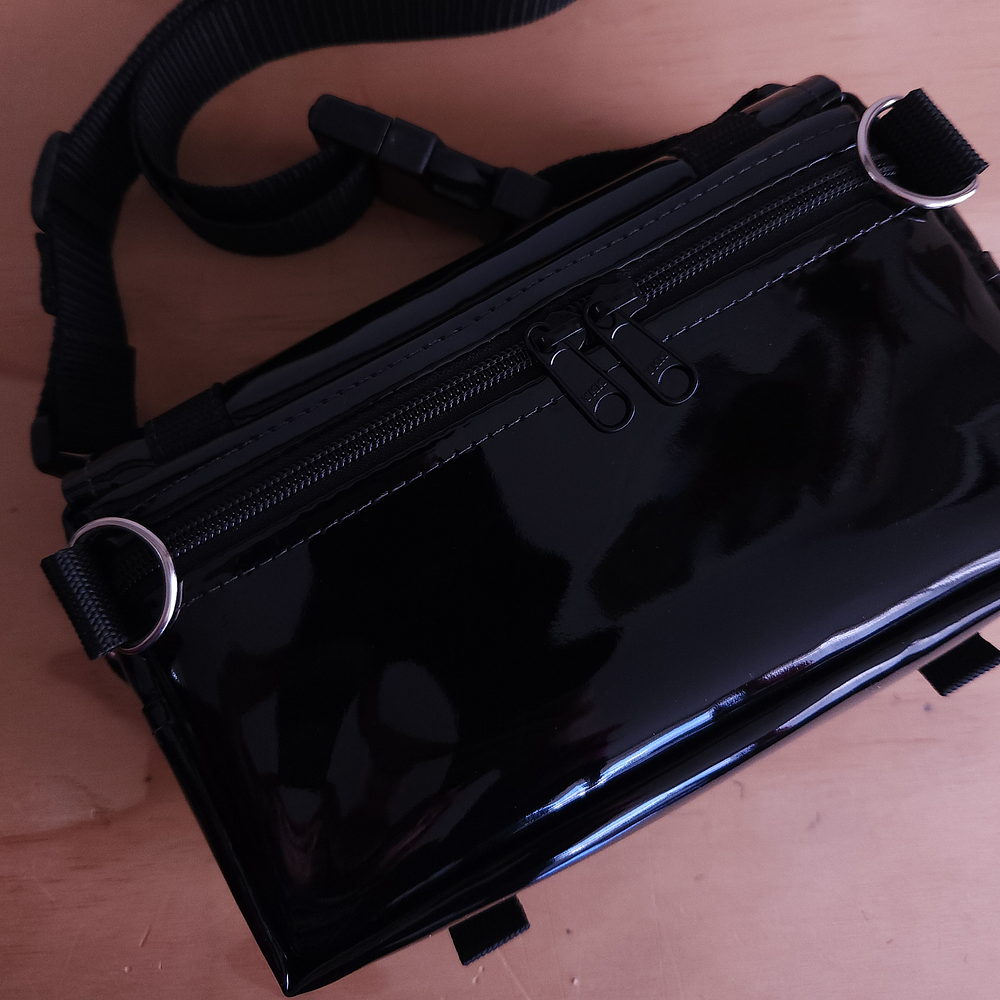 Bolso/Banano Charol morado 3