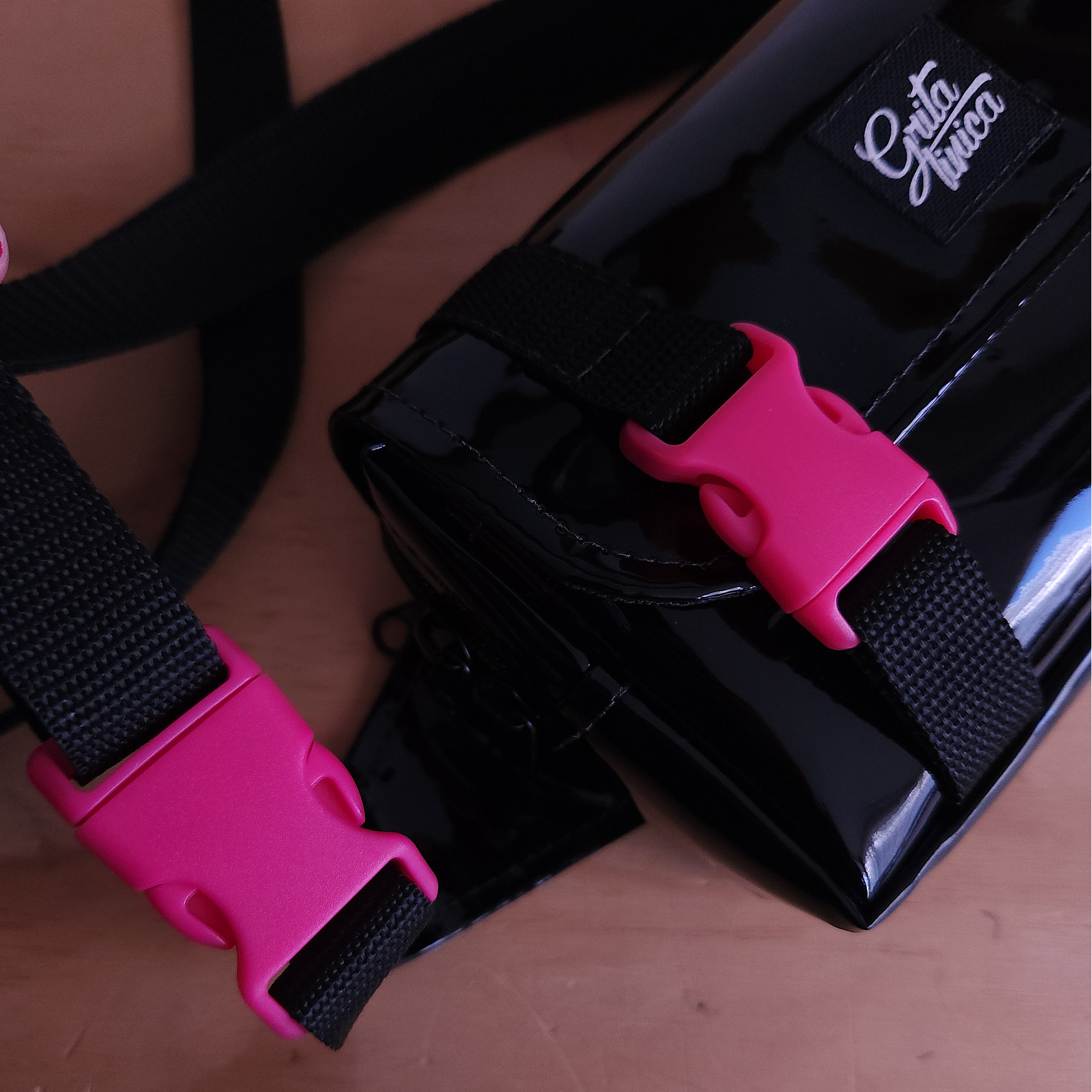 Banano B Charol fucsia 4