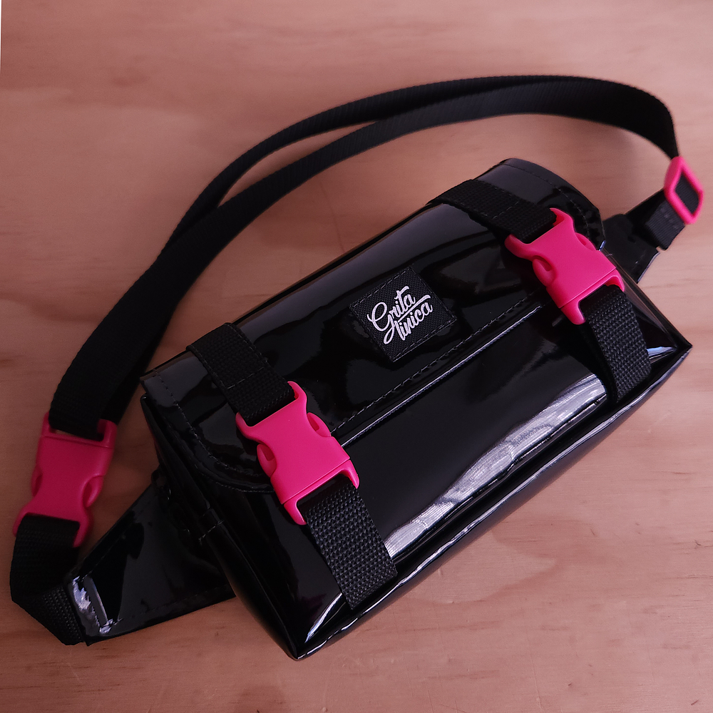 Banano B Charol fucsia 1