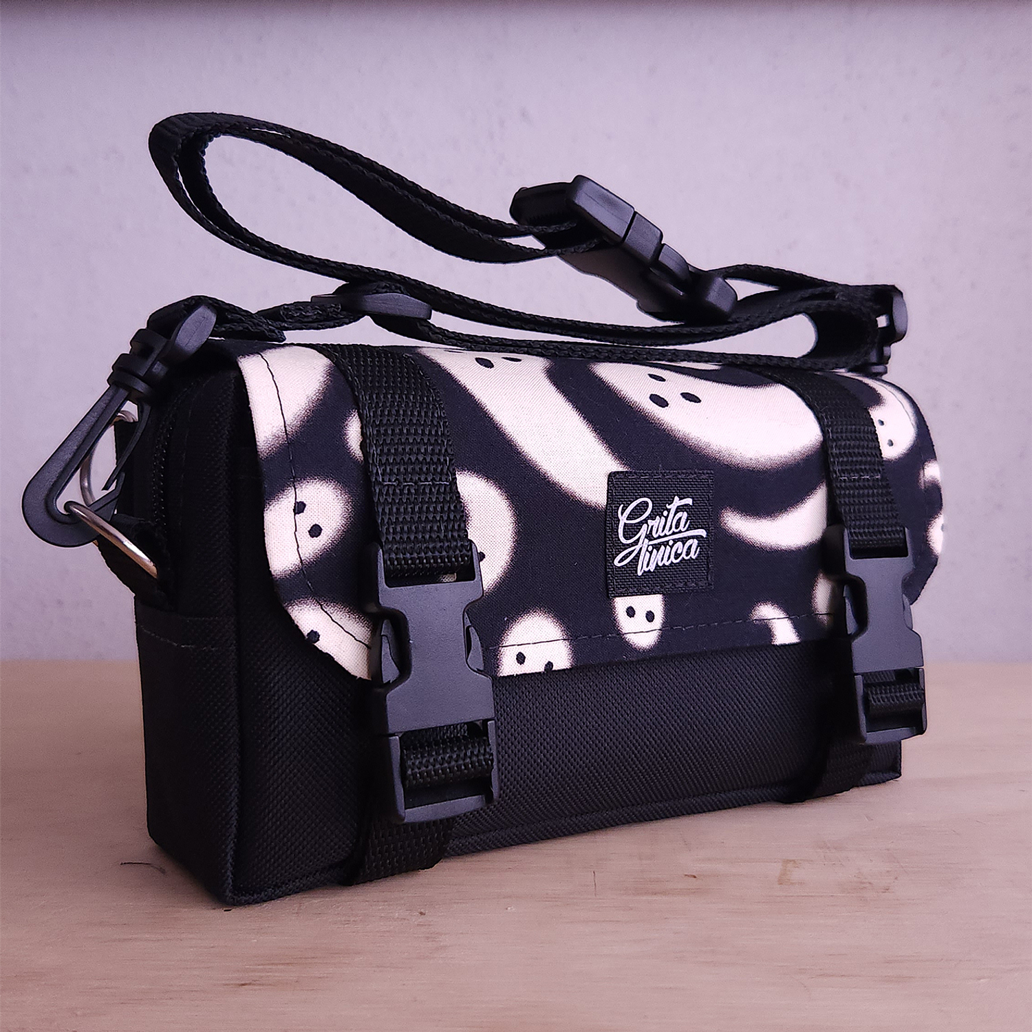 Bolso/Banano B Fantasmas 1