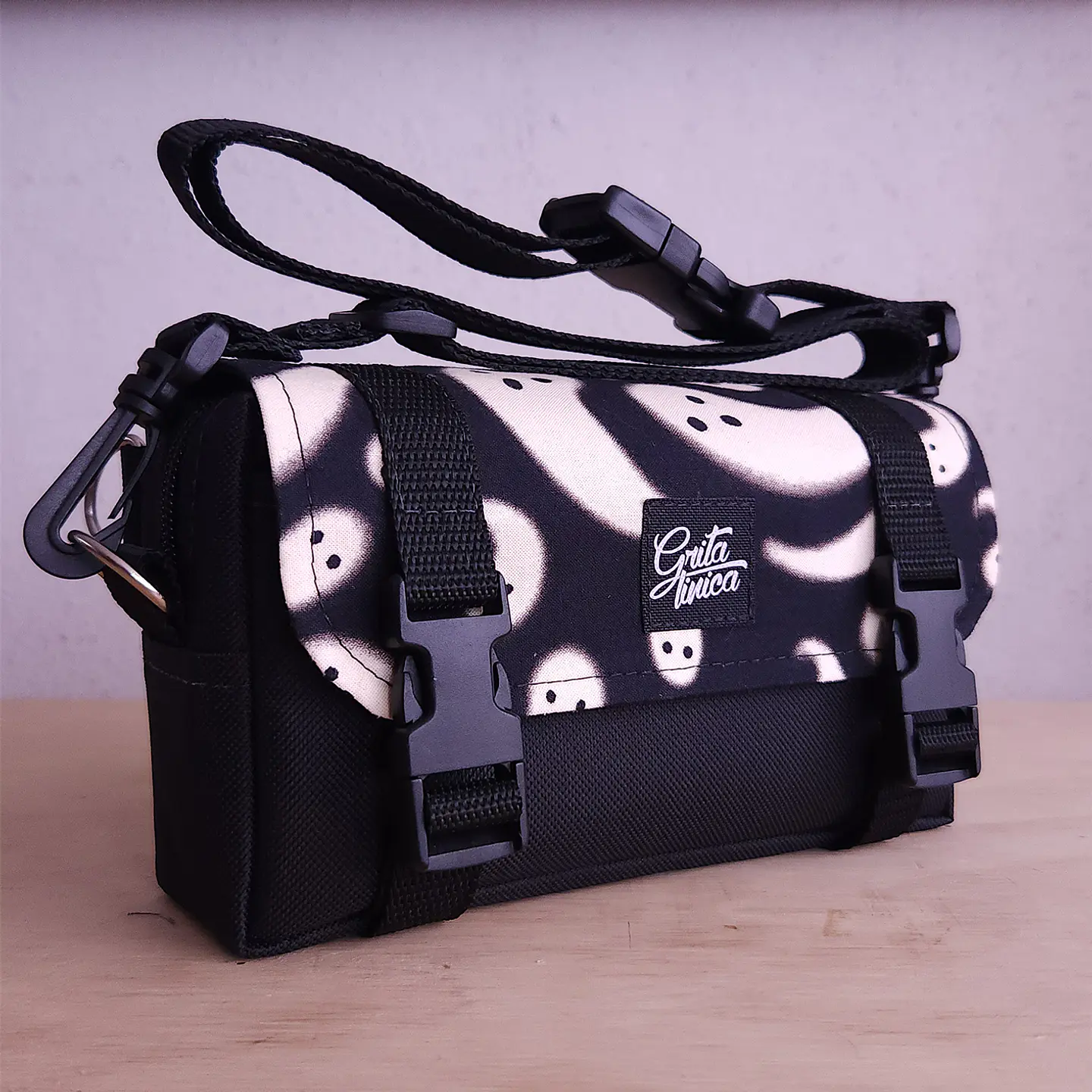 Bolso/Banano B Fantasmas 1