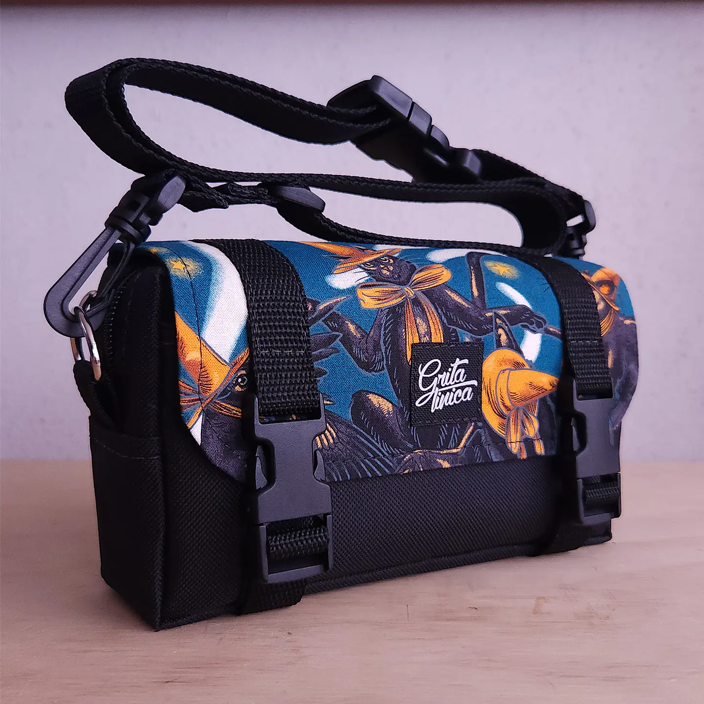 Bolso/Banano B Gato fantasmas 1