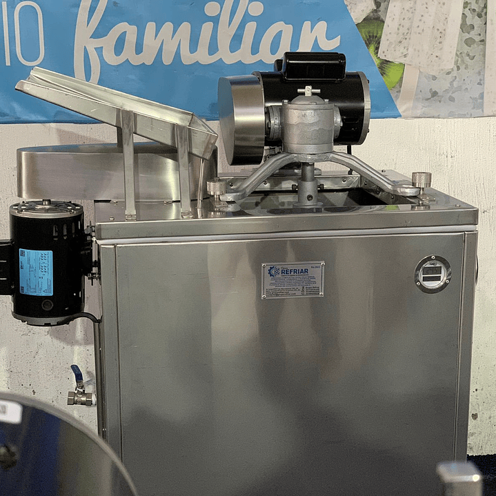 NEVERA 3N1 PARA 20 LITROS 2