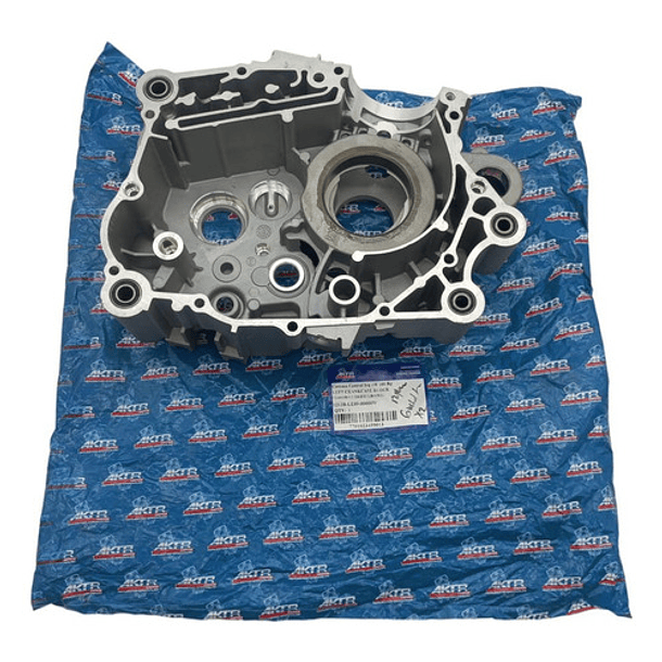 Carcaza De Motor Izquierda Carguero 3w200 // Original //  1