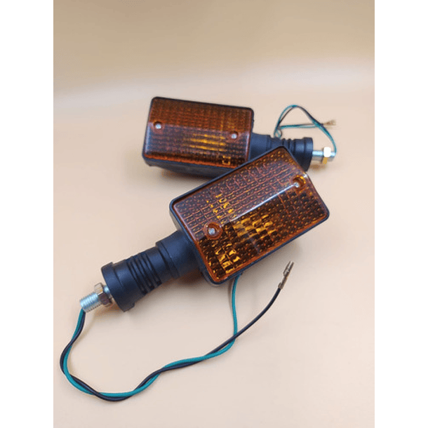 Par De Direccional Dt-125 (( Modelo Viejo )) Tipo Original 3