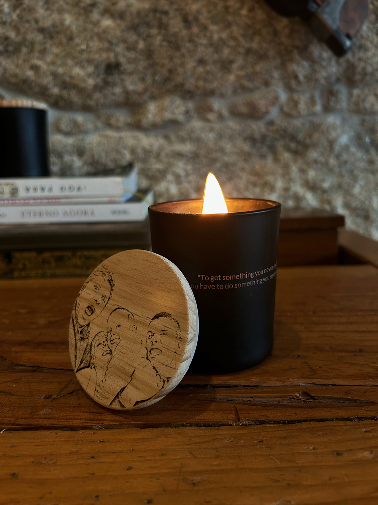 Vela Aromática Artesanal Personalizada Frase e Fotografia 3