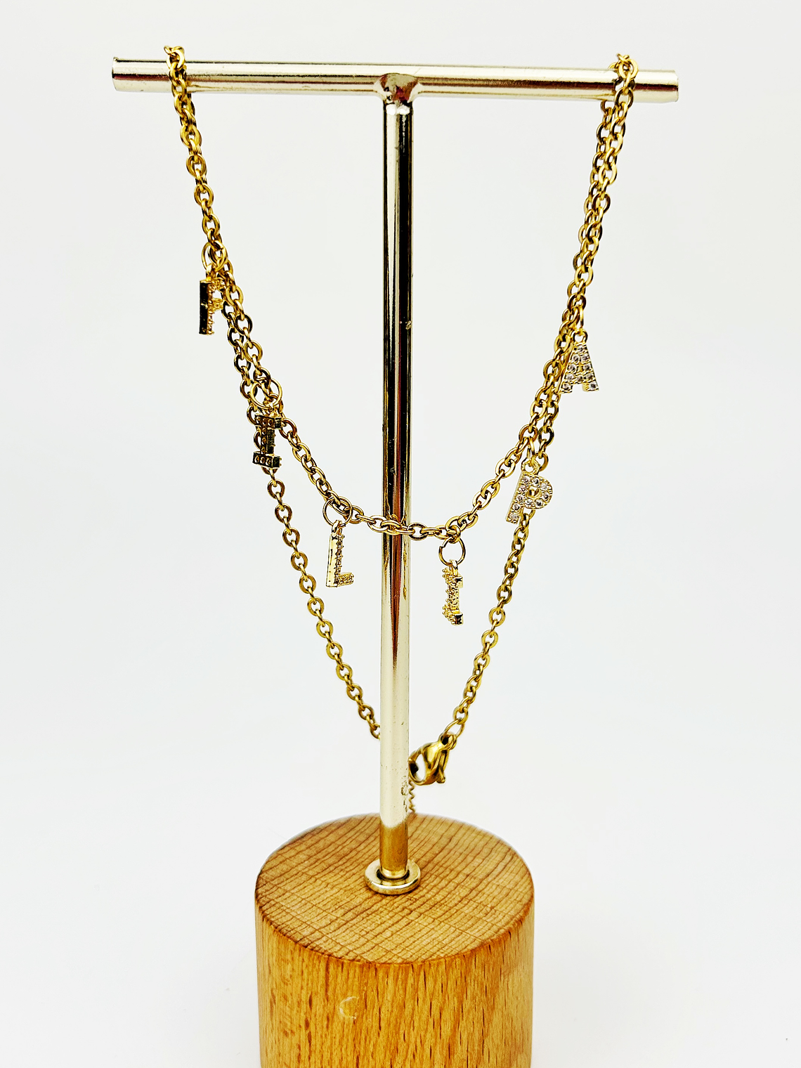 Colar Letras c/ Zircónias 6