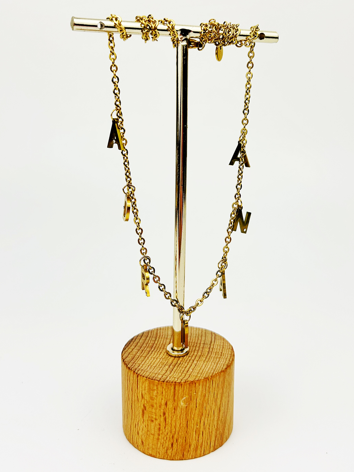 Colar Letra Simples 6