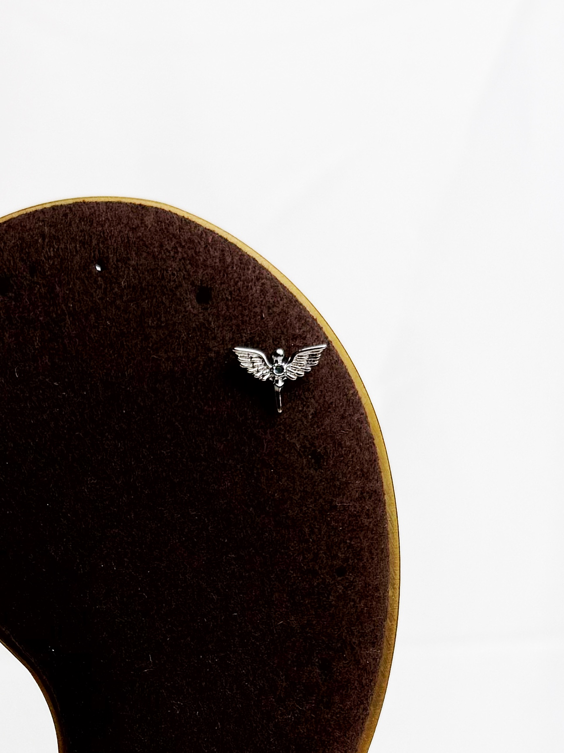 Pircing Snitch Wing 5