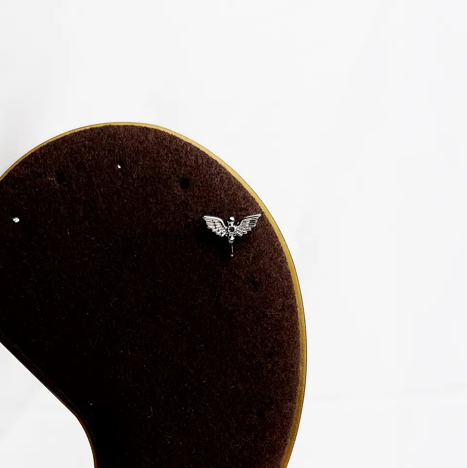 Pircing Snitch Wing 5