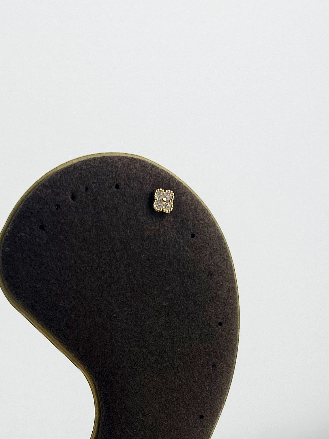 Pircing Brilho Trevo 6