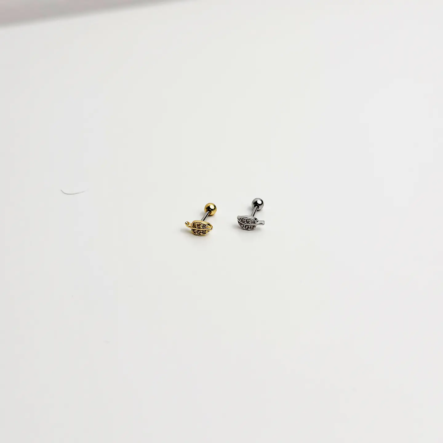 Pircing Folha Brilhantes 1