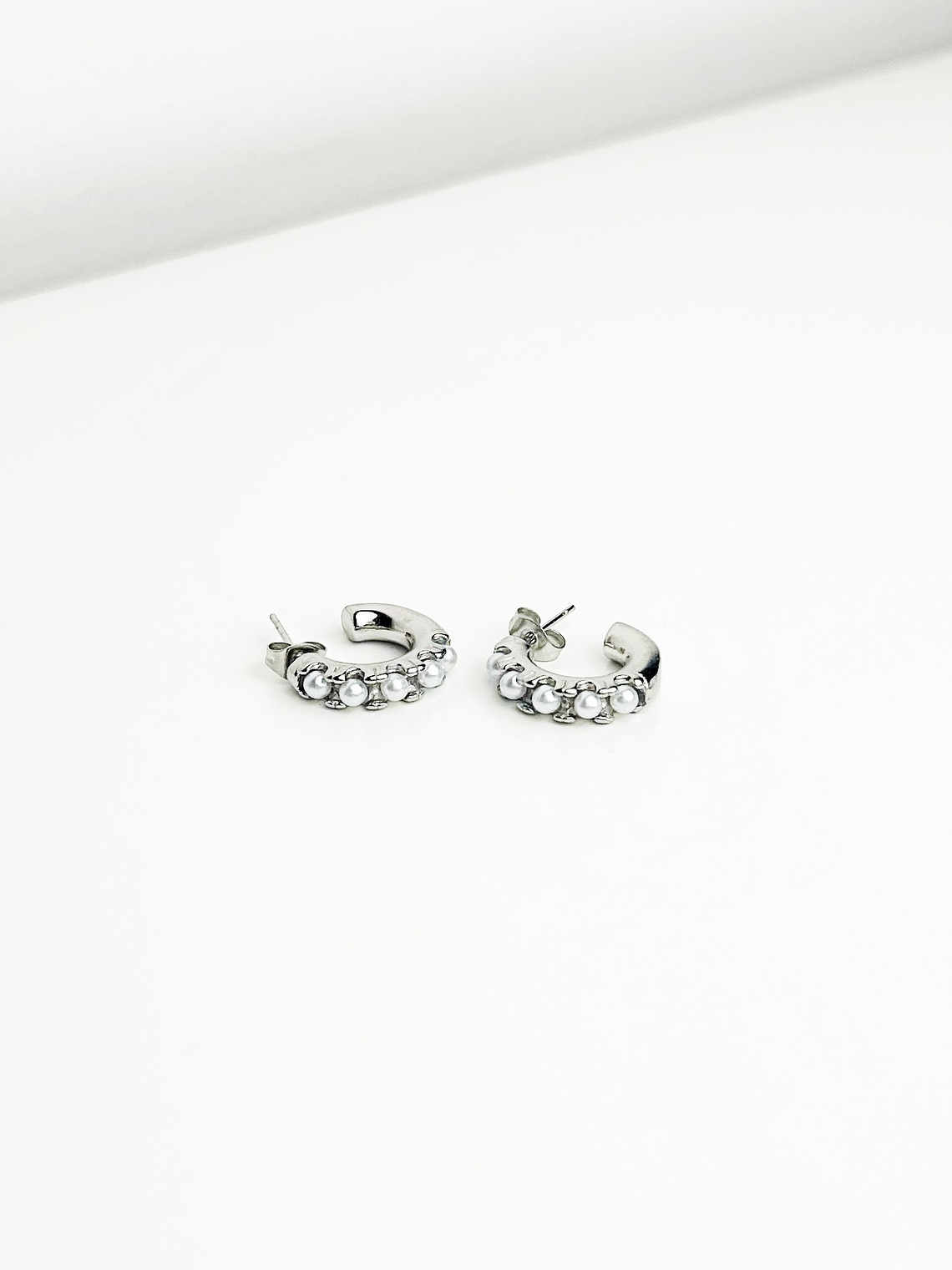 Argolas Clássicas com Pérolas 7