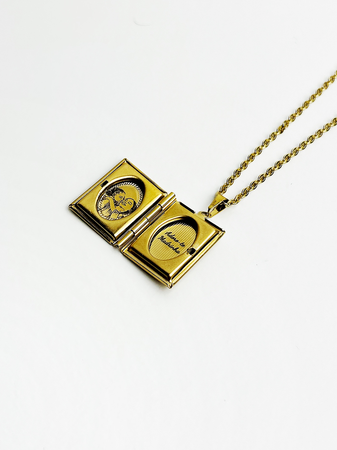 Colar Relicário Livro c/ Fotografia 5