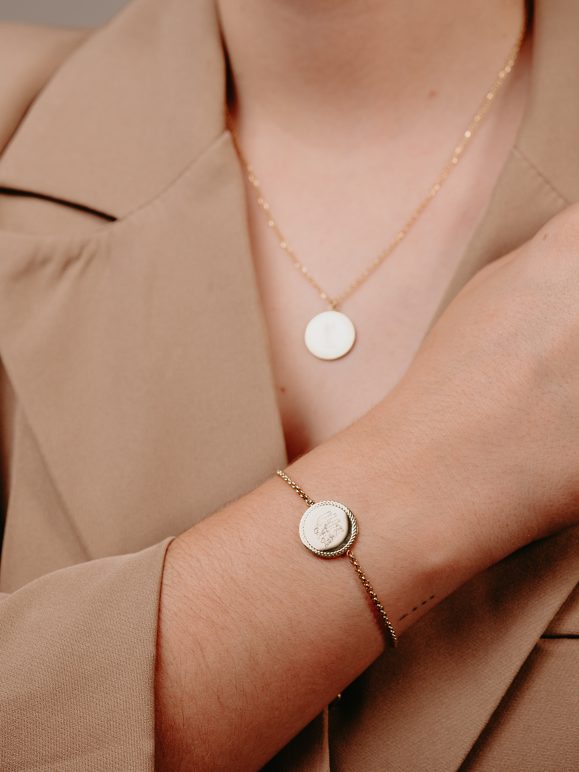 Pulseira Personalizada Redonda Trabalhada c/ Fotografia 2