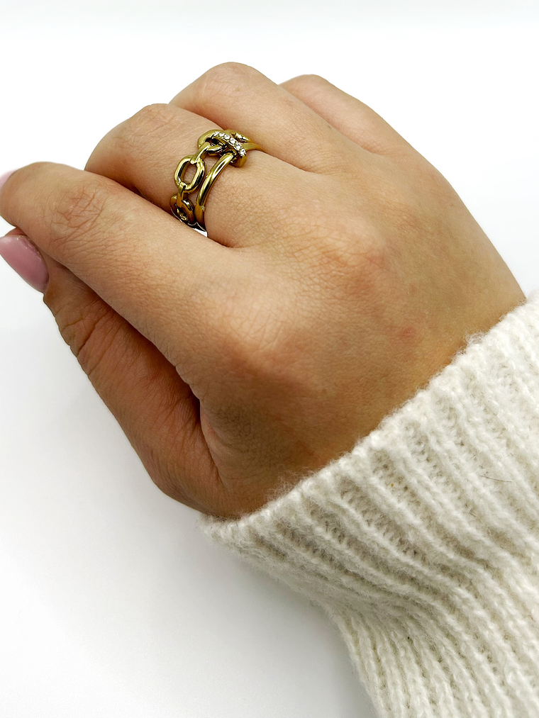 Anel Aurea 1