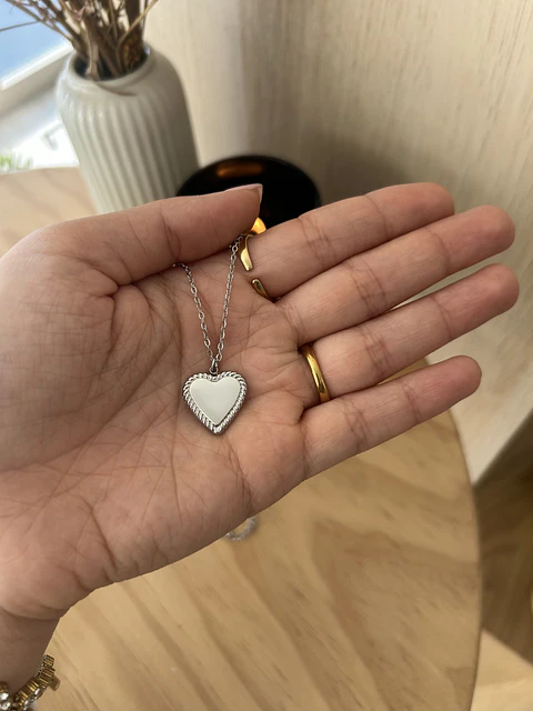 Colar Personalizado Coração Trabalhado c/ Letra