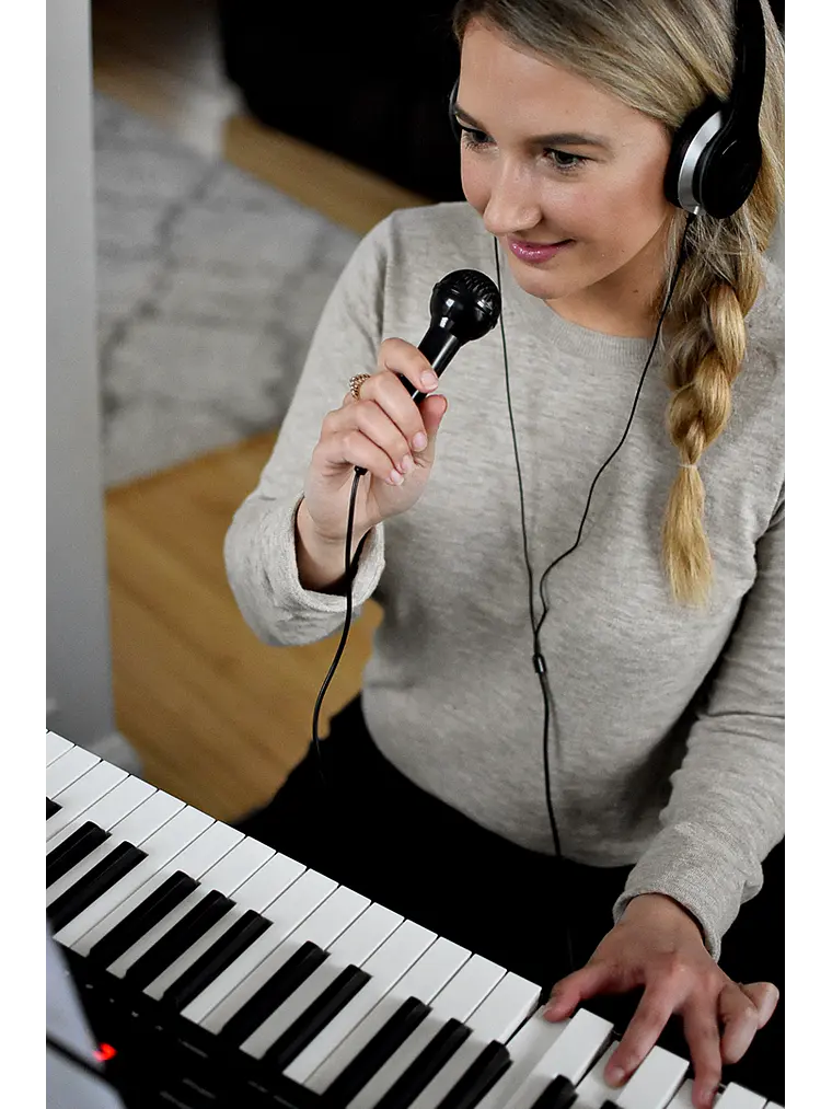 Pack Teclado Harmony 61 Alesis  4