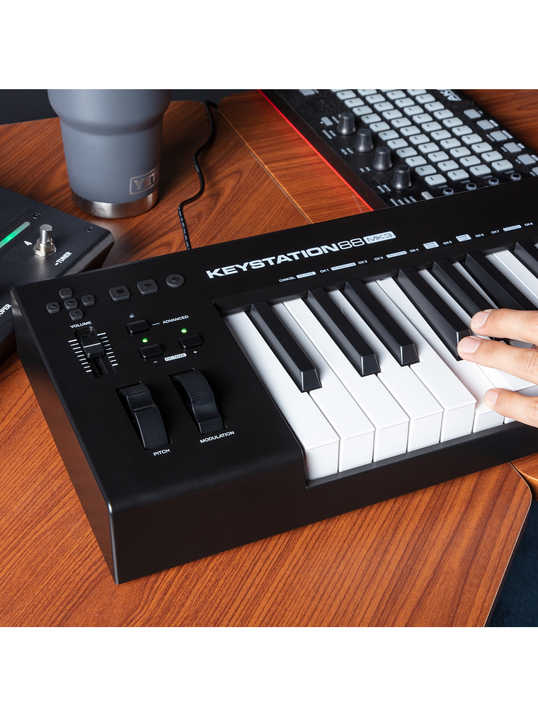 Controlador Midi Keystation 88 MK3 M-Audio 9