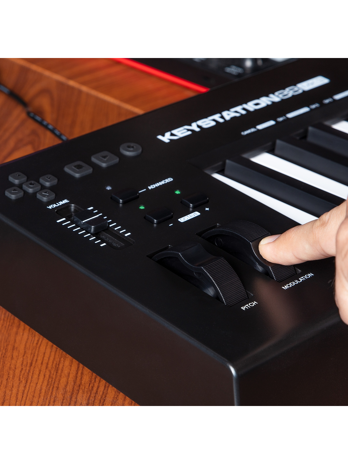 Controlador Midi Keystation 88 MK3 M-Audio 10