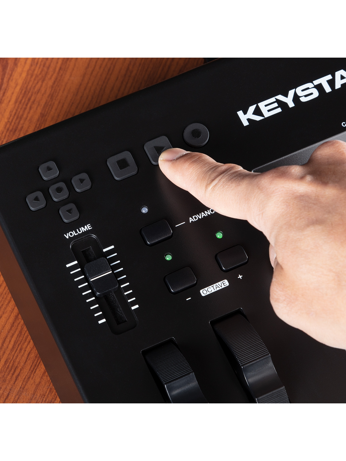 Controlador Midi Keystation 88 MK3 M-Audio 12