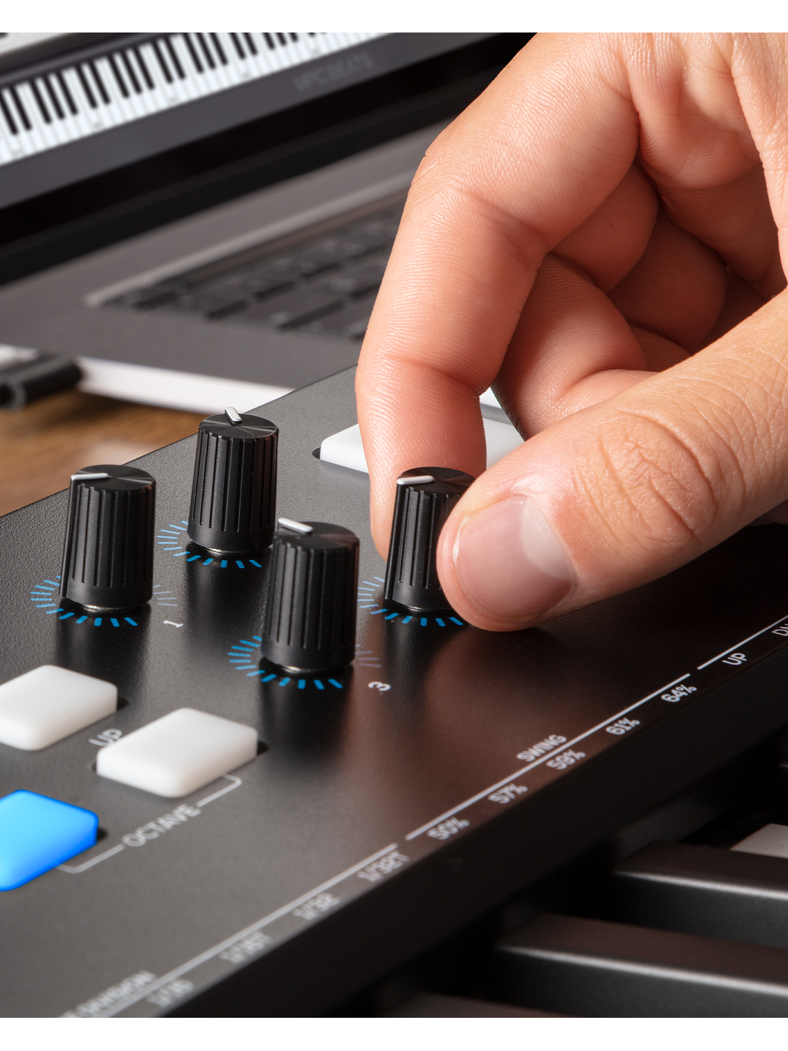 Controlador Midi V49 MKII Alesis 9