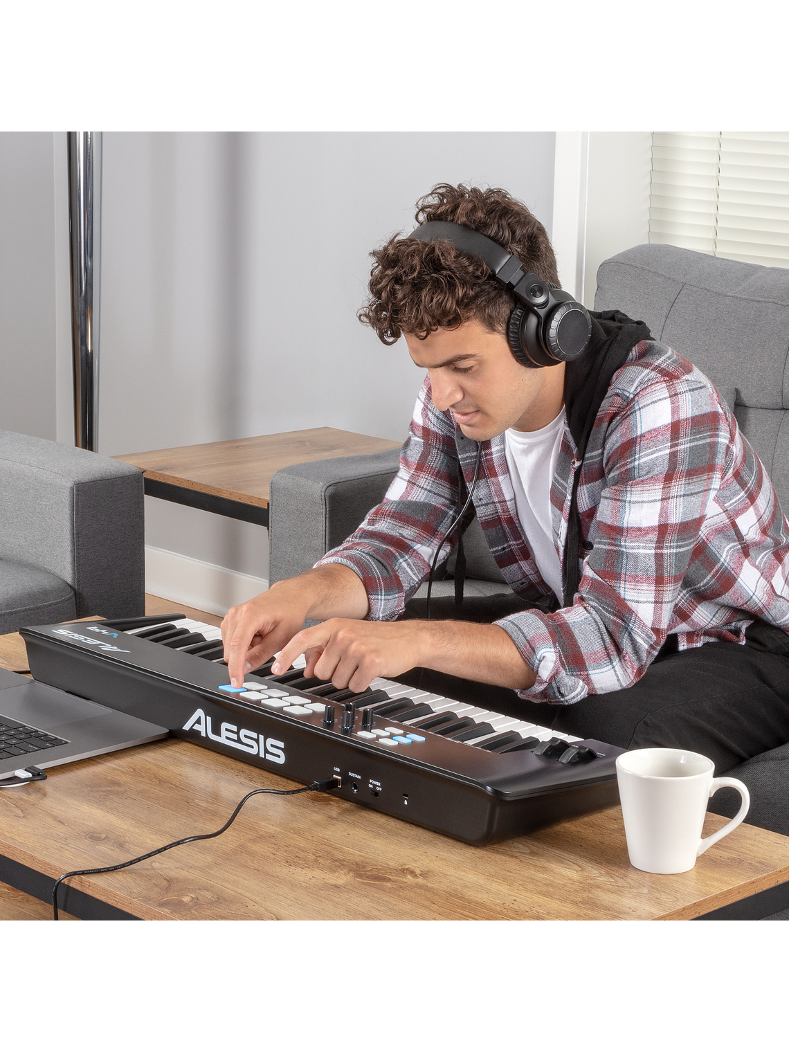 Controlador Midi V49 MKII Alesis 10