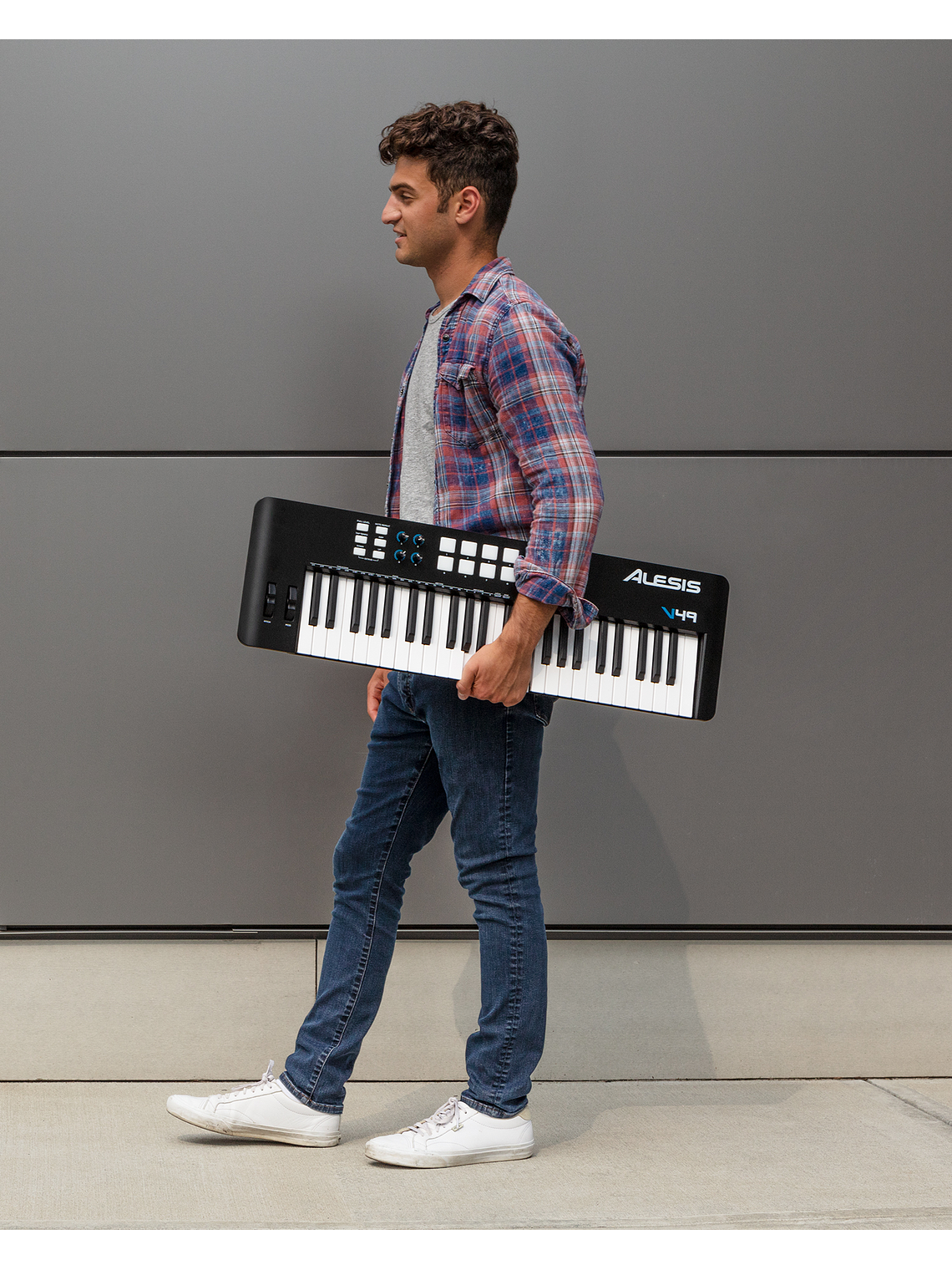 Controlador Midi V49 MKII Alesis 12