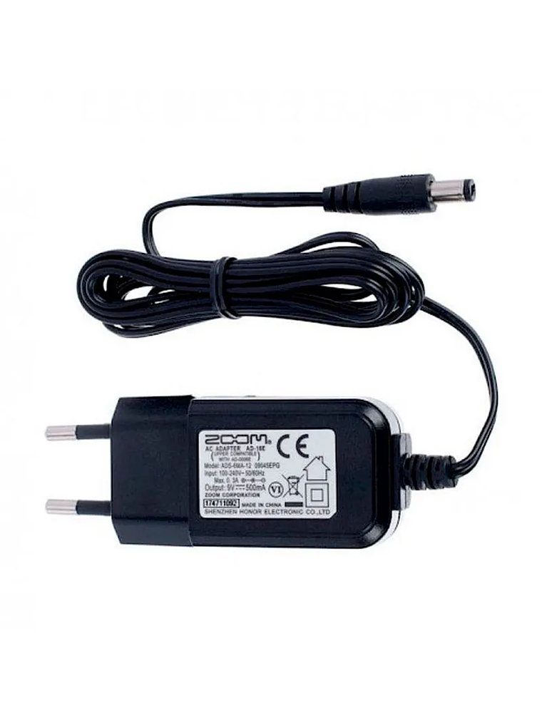 Fuente de poder Zoom AD16-E 1