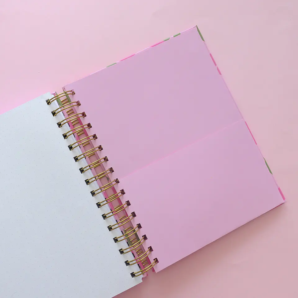 Cuaderno Puntos - Camelia 6
