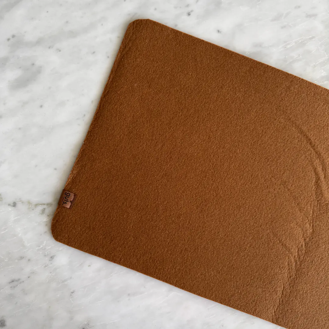 BODEGA - Mousepad Fieltro camel 60x31 2