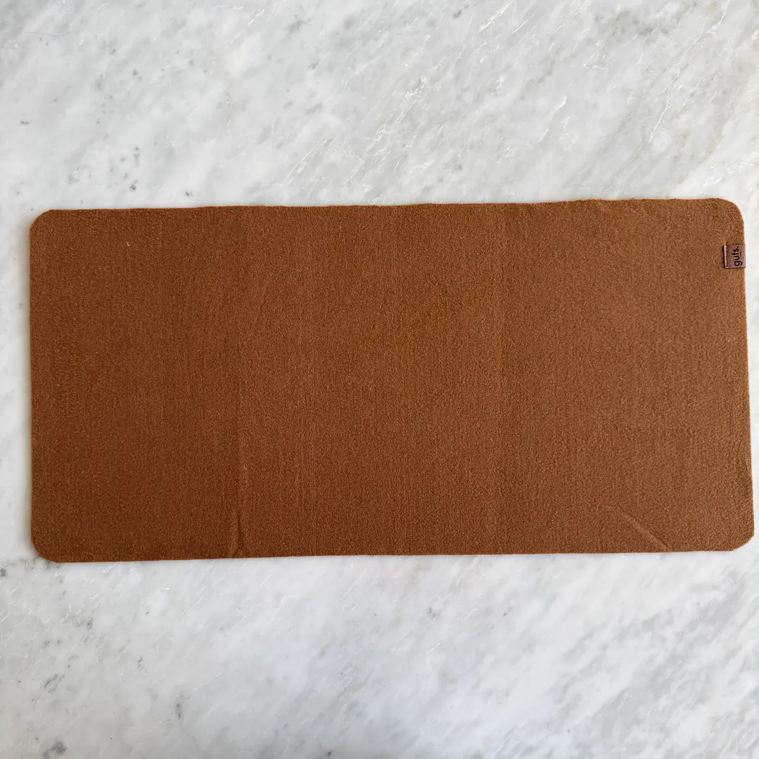 BODEGA - Mousepad Fieltro camel 60x29 1