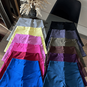 Short liso corte corazón