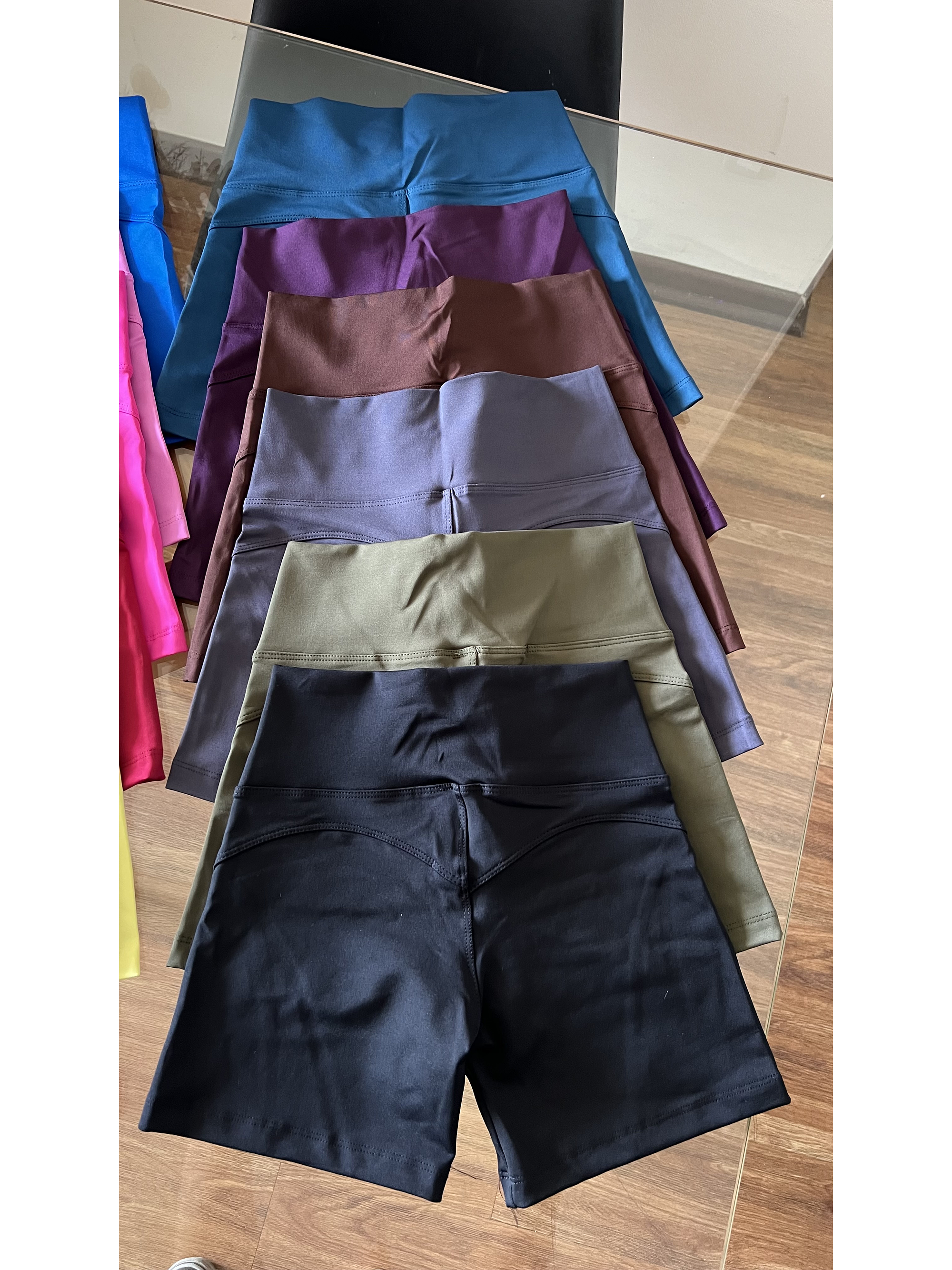 Short liso corte corazón 7