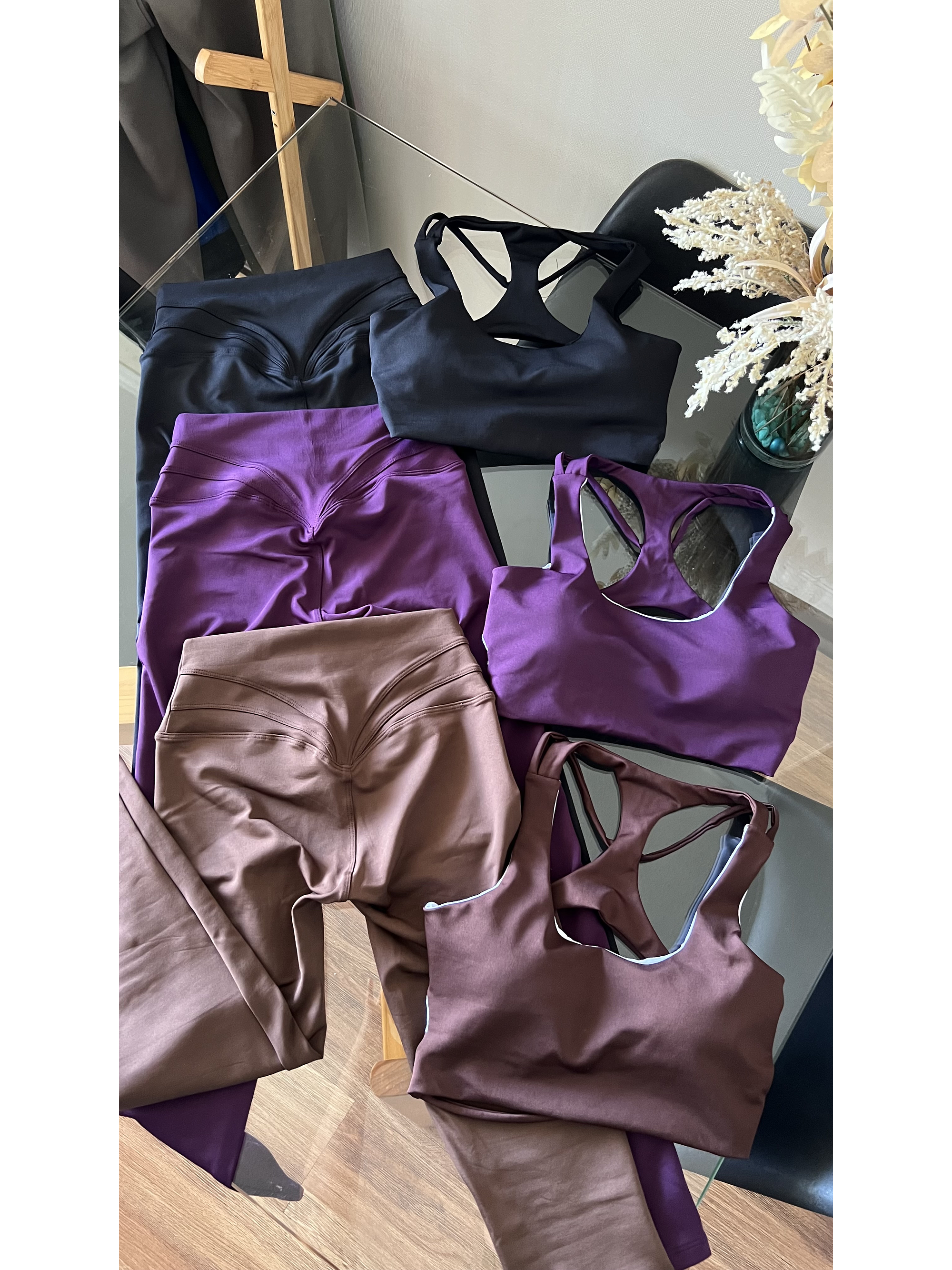 Calza lisa triple corte corazón y sin costura delantera 7