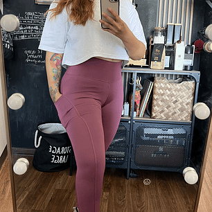 Calza con bolsillo pretina fajera