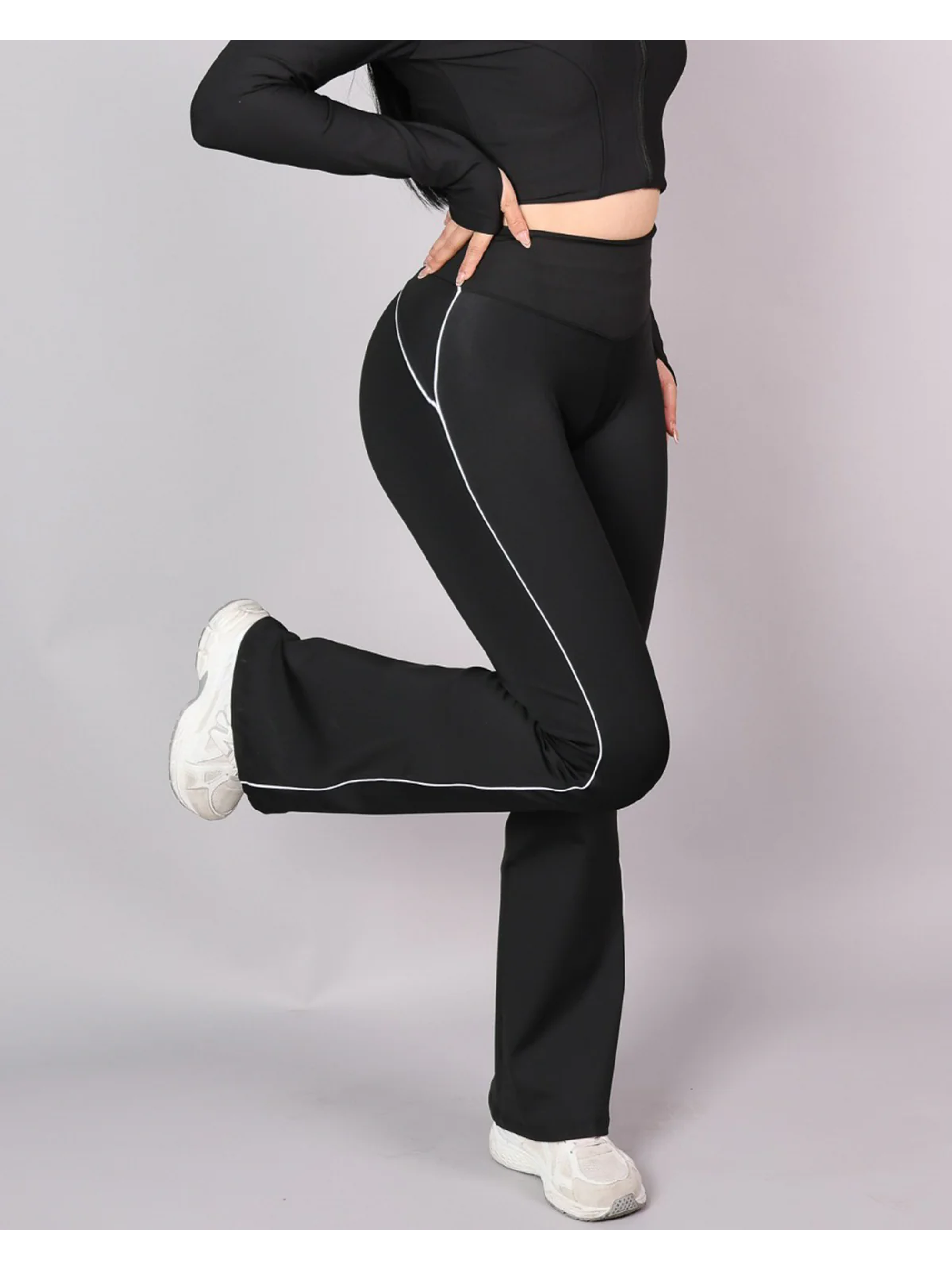 CALZA LINES FLARE SIN COSTURA  1