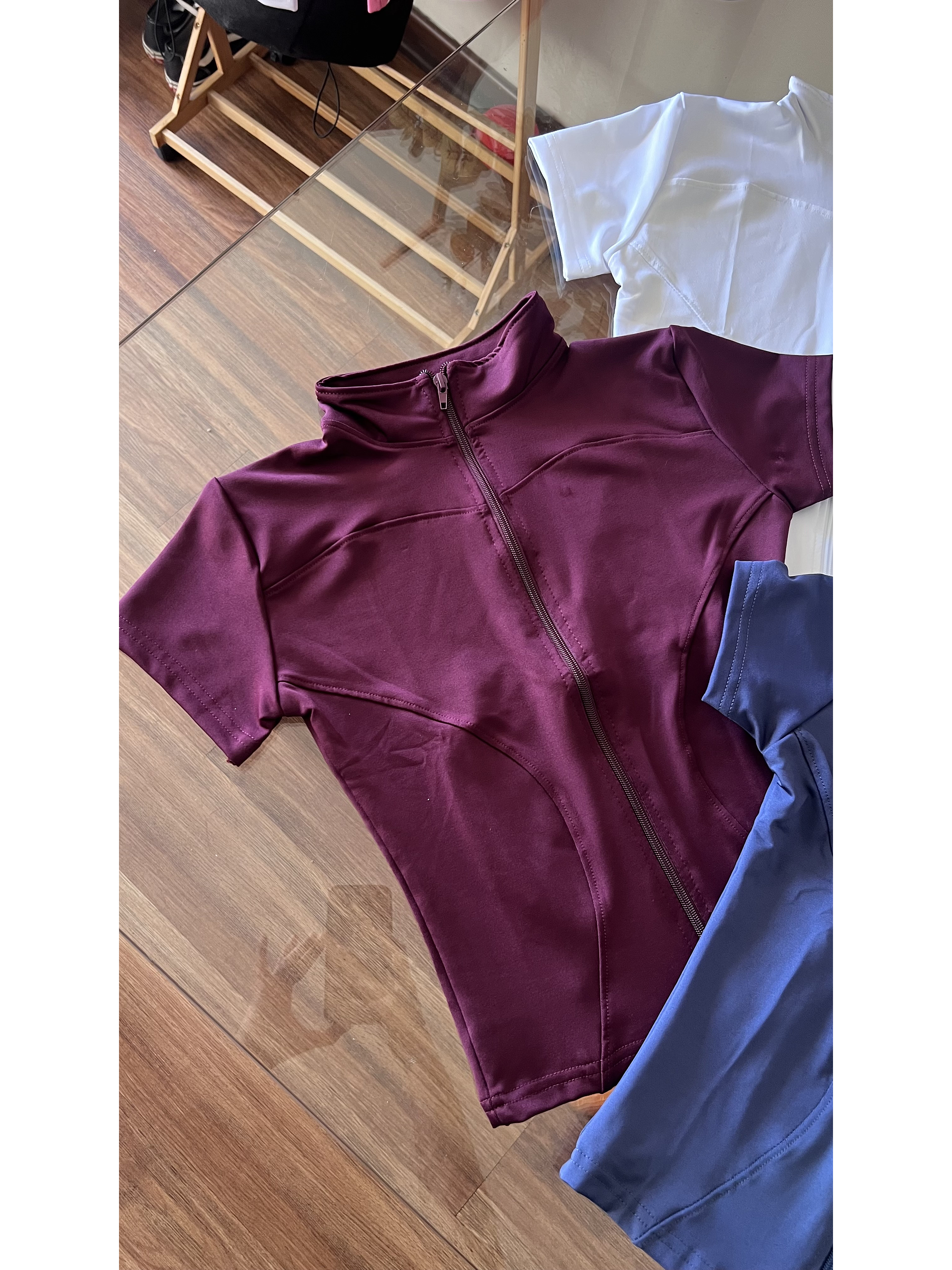 Polera de compresión manga corta cierre completo 8