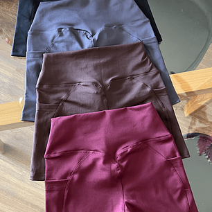 Short con bolsillos laterales