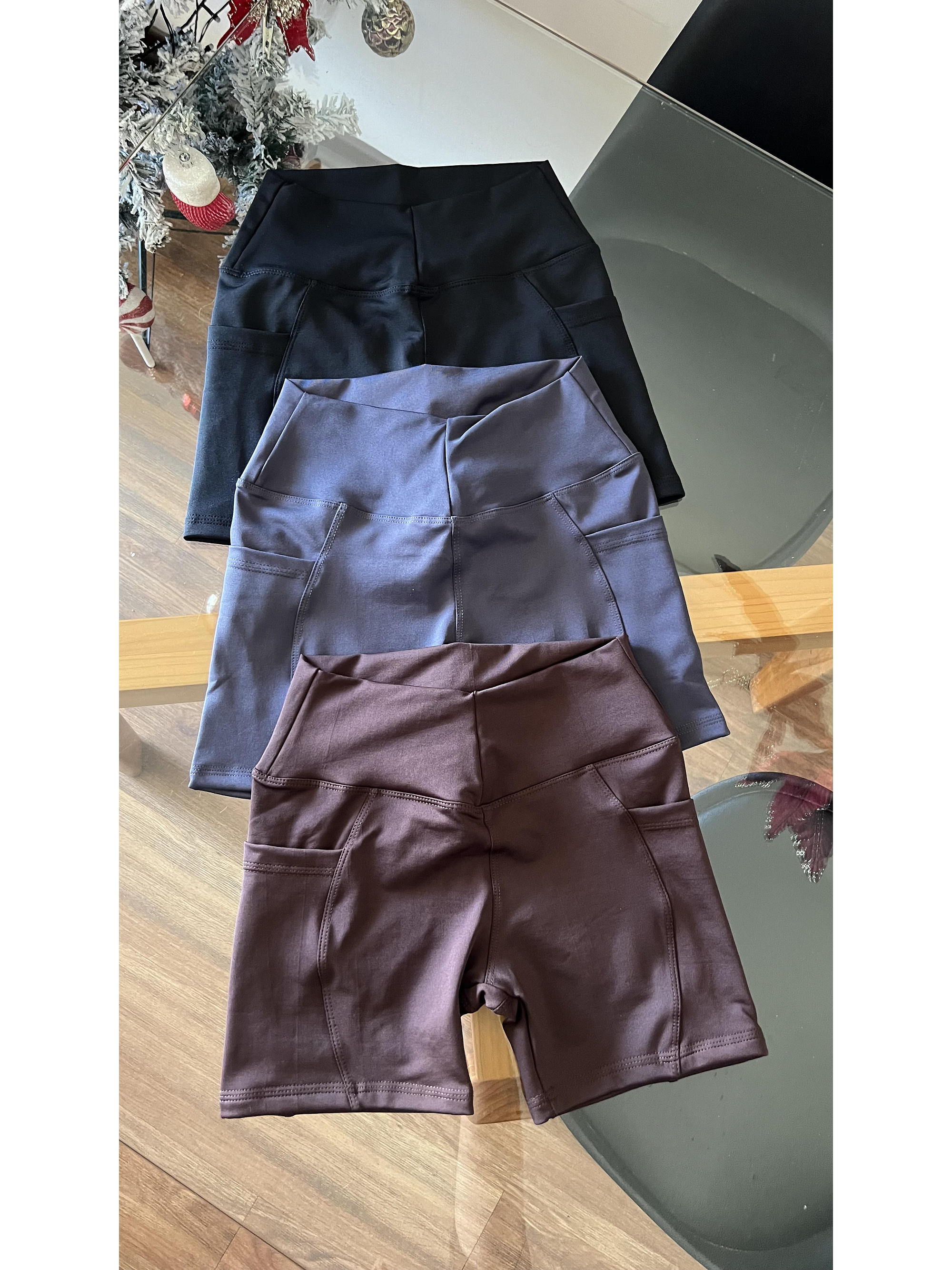 Short con bolsillos laterales 12