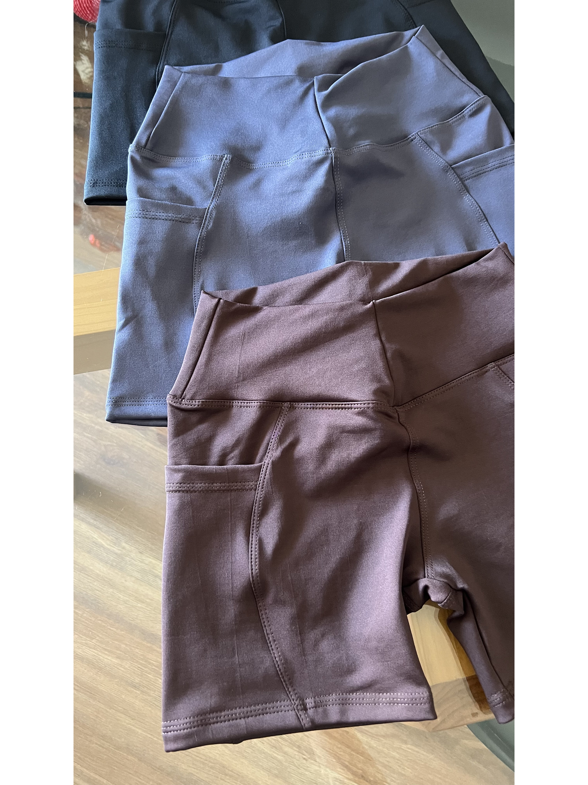 Short con bolsillos laterales 14