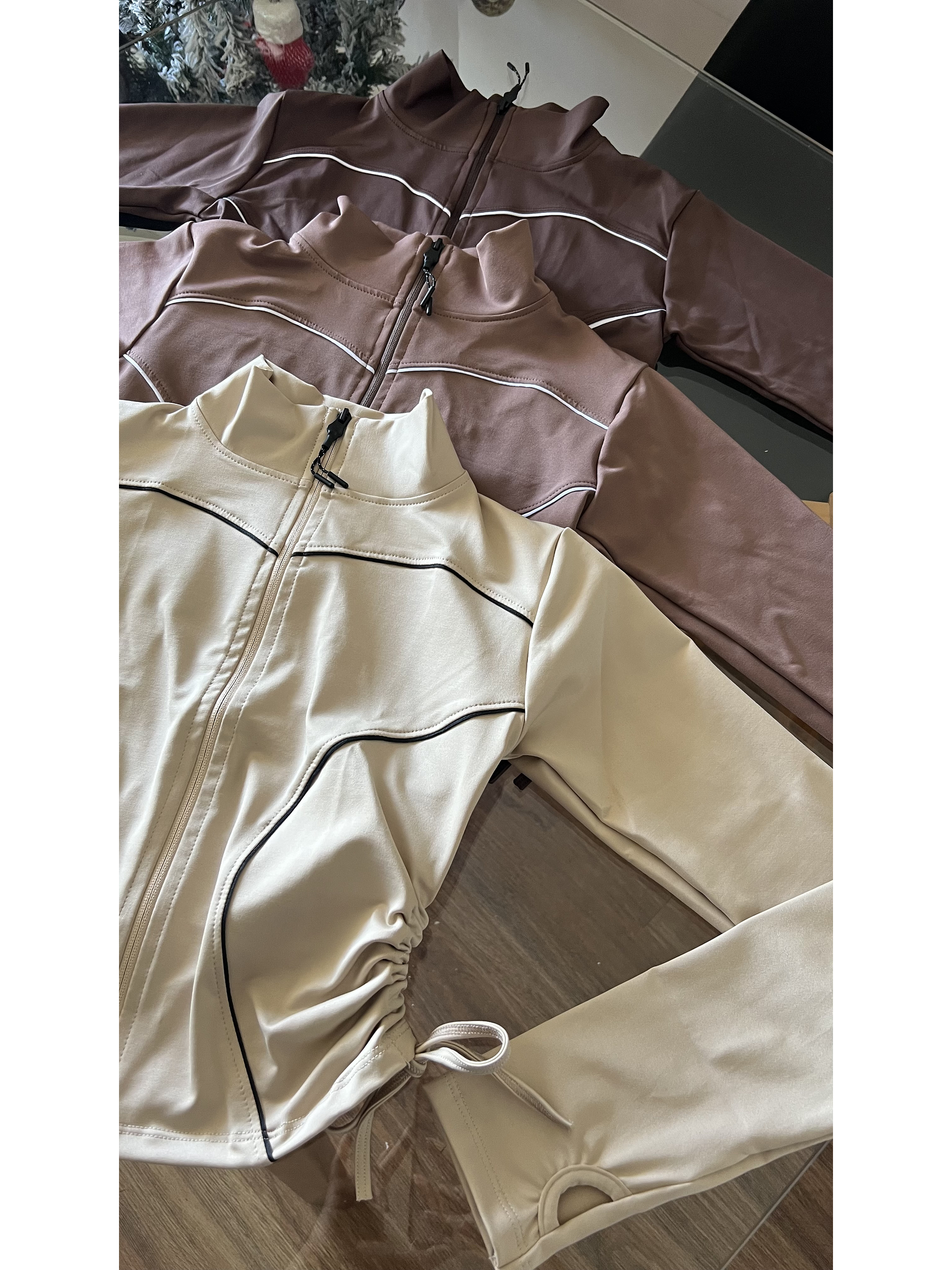 Chaqueta de compresion Lines corte corazón 6