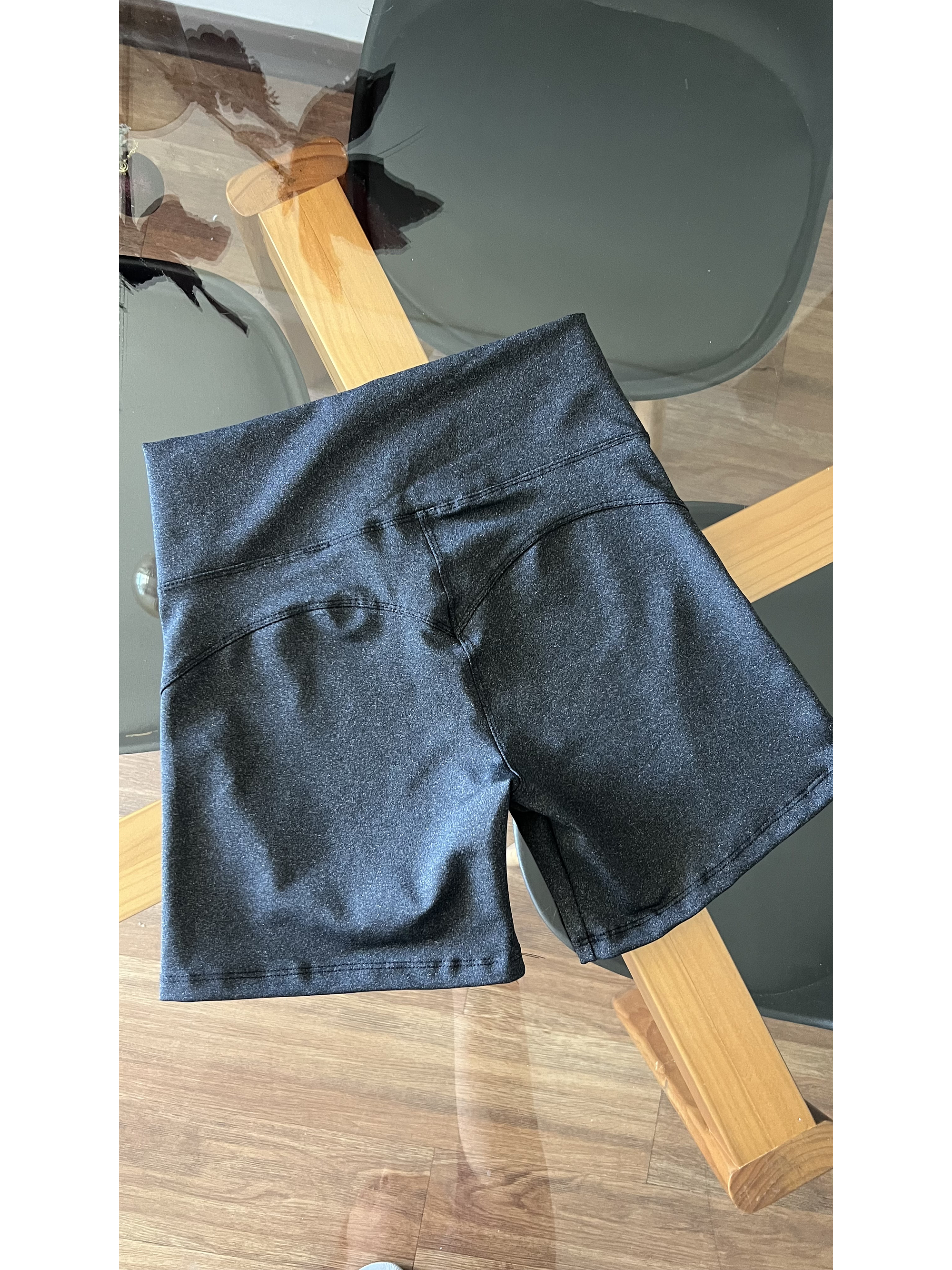 Short liso corte corazón 8