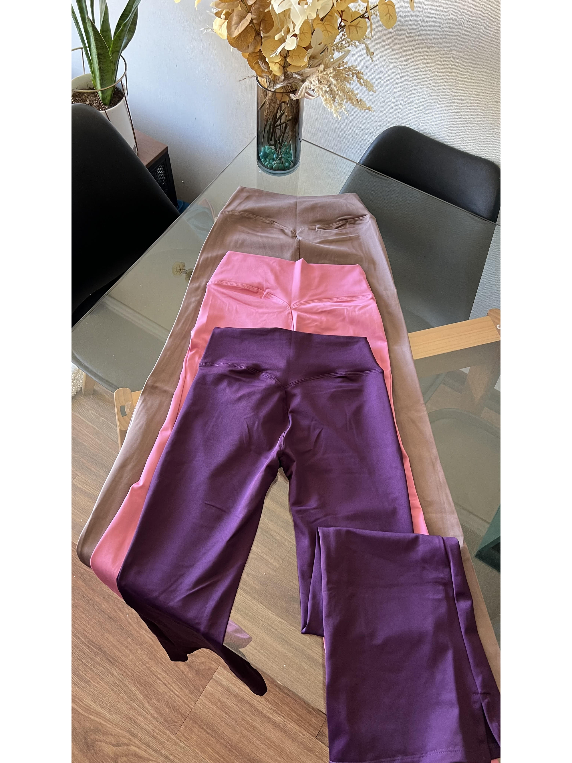 Calza flare sin corte delantero 10