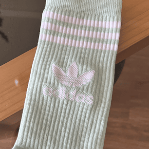 Calcetas adidas verde pastel logo blanco
