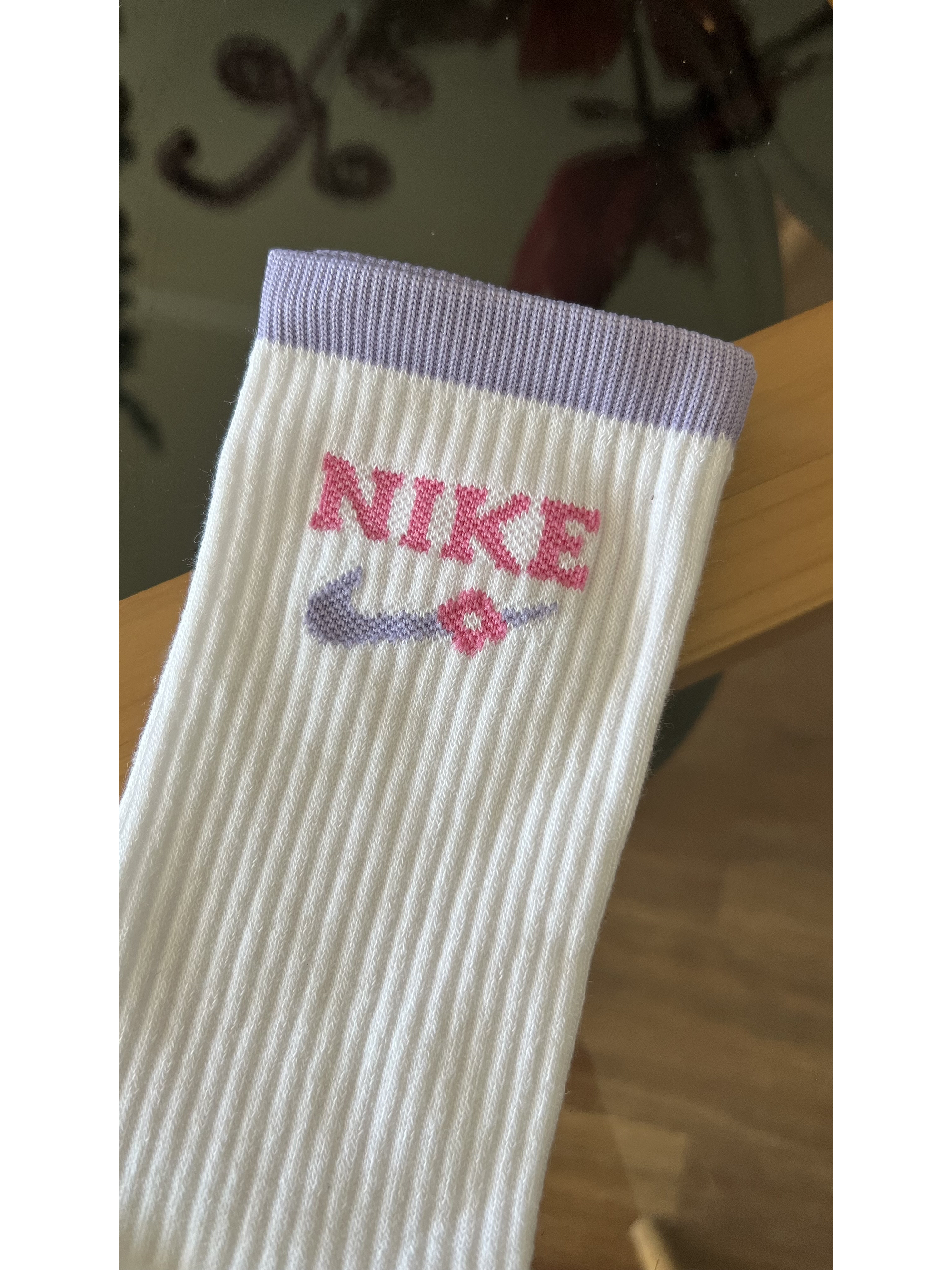 Calcetas blancas nike flor 1
